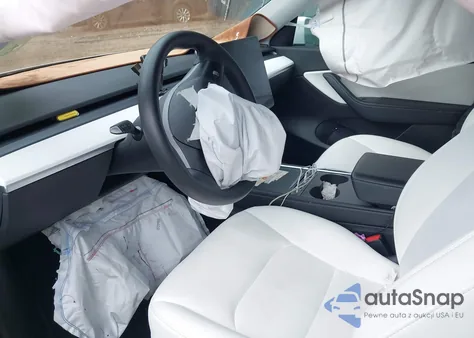 2021 Tesla Model Y Performance Dual Motor All-Wheel Drive/Standard Range Rear-Wheel Drive из США, поврежденный, VIN 5YJYGAED8MF173496